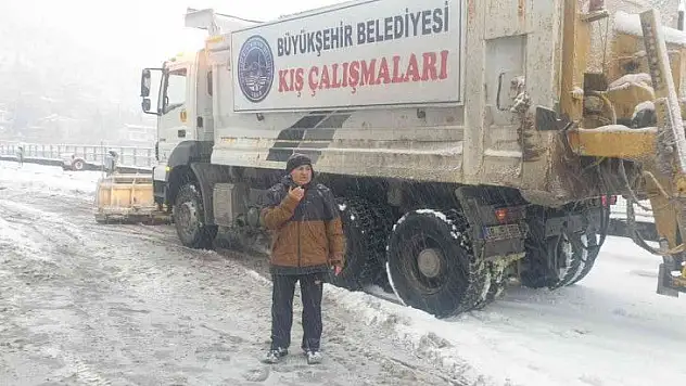 3 bin 353 mahalle yolunu ulaşıma açıldı!