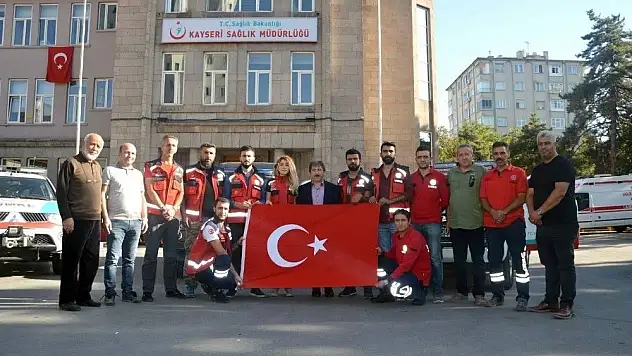 10 kişilik gönüllü UMKE ekibi sınıra dualarla uğurlandı

