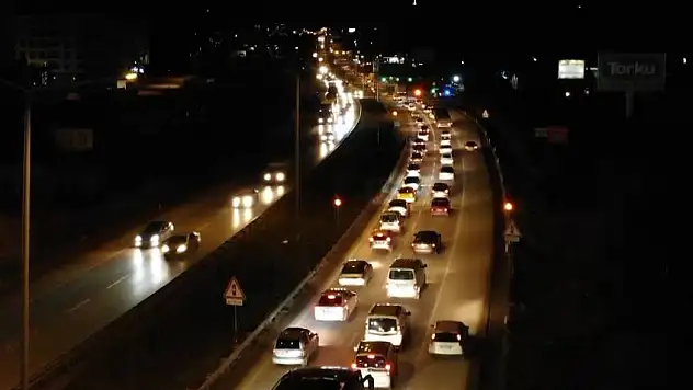 Kısıtlama öncesi akın ettiler!