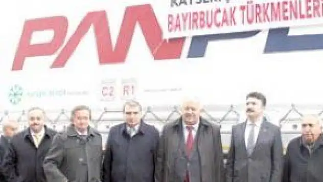  KIZILAY'DAN  BAYIRBUCAK TÜRKMENLERİ'NE 4 TIR DOLUSU YARDIM