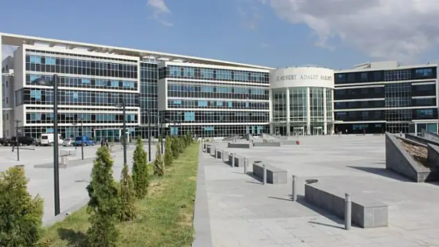 Kızının öğretmenini silahla vurmuştu! Yeni gelişme