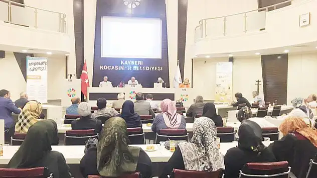 KKMM'de Deprem Ve Diyarbakır'da Eylem Yapan Anneler Konuşuldu
