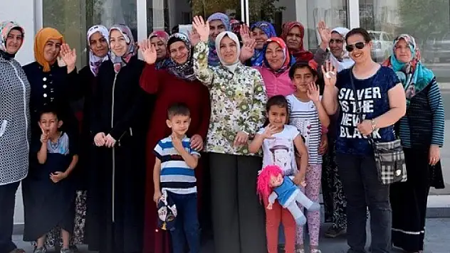 Kocasinan Belediyesi'nden kadınlara iğne oyası inceliği