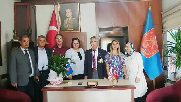 Kocasinan Bölgesi Muhtarlarından Gaziler Gününde Anlamlı Ziyaret