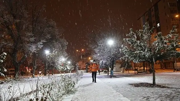 Kocasinan'da kar mesaisi!
