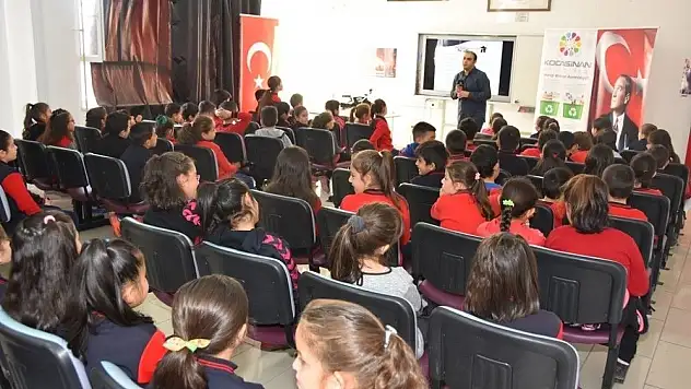 Kocasinan'da öğrencilere yönelik eğitim seminerleri devam ediyor