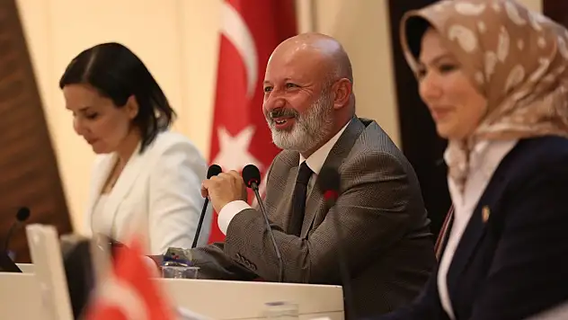 Başkan Çolakbayrakdar'dan çiftçilere müjde!