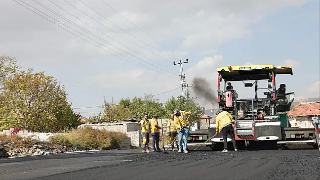Kocasinan'da yollar yenileniyor, mahalleler dönüşüyor