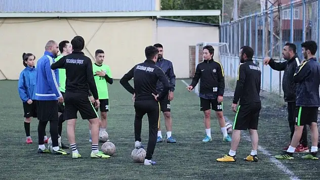 Kocasinan Şimşekspor çalışmalara başladı