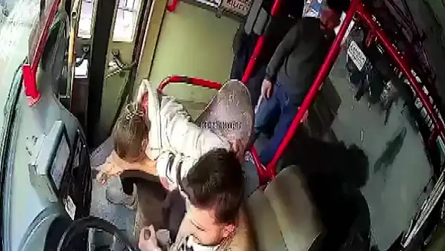 Kocasını önce ısırdı, sonra yaraladı