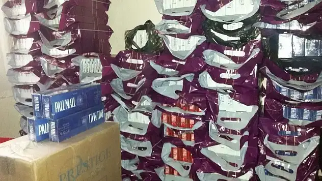 KOM ekipleri 7 bin 300 paket kaçak sigara ele geçirdi
