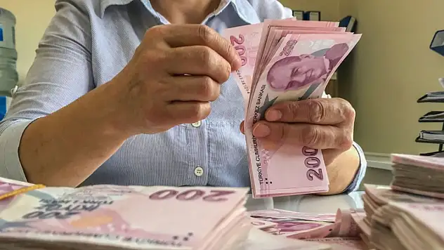 Komisyonda kabul edildi! En düşük emekli aylığı belli oldu