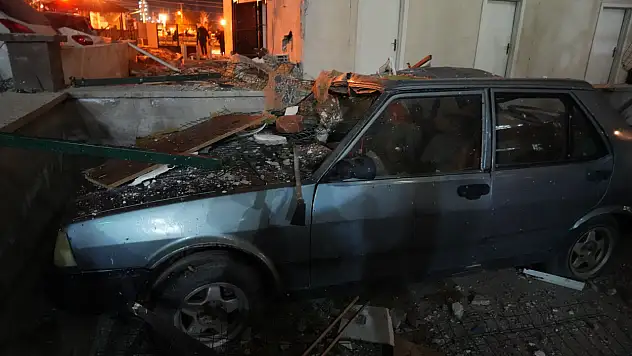 Komşuda patlama! Yaralılar Kayseri'ye sevk edildi