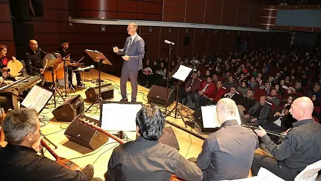 Konservatuvar'dan türkü ziyafeti