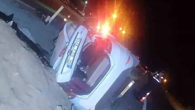 Kayseri-Kırşehir karayolunda otomobil takla attı