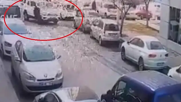  İş yerinin güvenlik kamerası tarafından saniye saniye görüntülendi 
