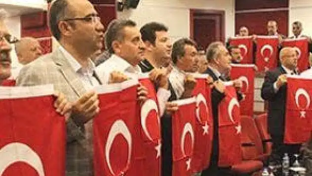 KTO MECLİSİ'NDEN TERÖRE BAYRAKLI TEPKİ