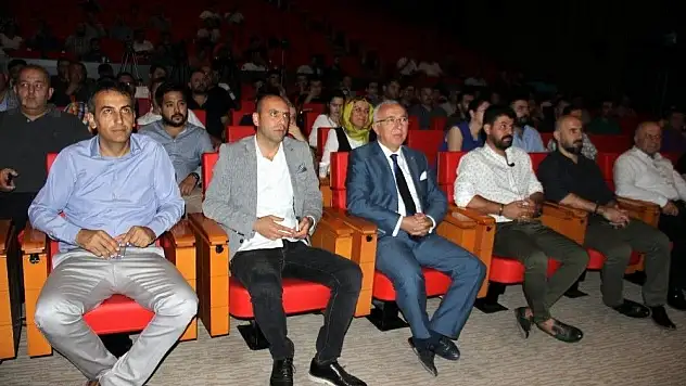 'E-ticaret geleceğin ticaret şekli olarak gözüyor'