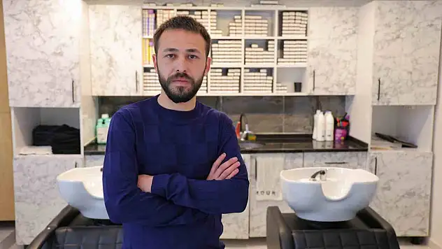 26 bin liralık saçı yaptırıp, kayıplara karıştı.
