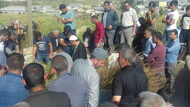 Küçük Leyla toprağa verildi 