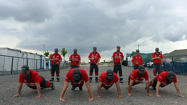 Kurbanlık yakalama timi hazır! Kocasinan Belediyesi ayarladı...