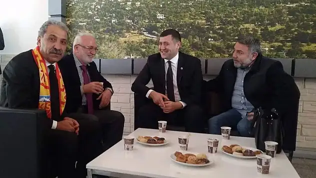 Lak lak tartışmasında mutlu son! Elitaş ve Ersoy buzları eritti