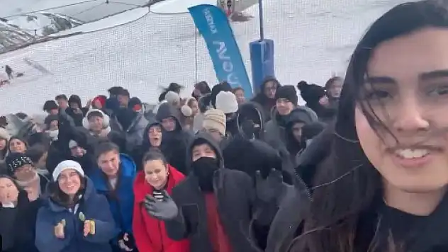 Liseli gençlerin davetine Başkan Büyükkılıç bakın ne cevap verdi?