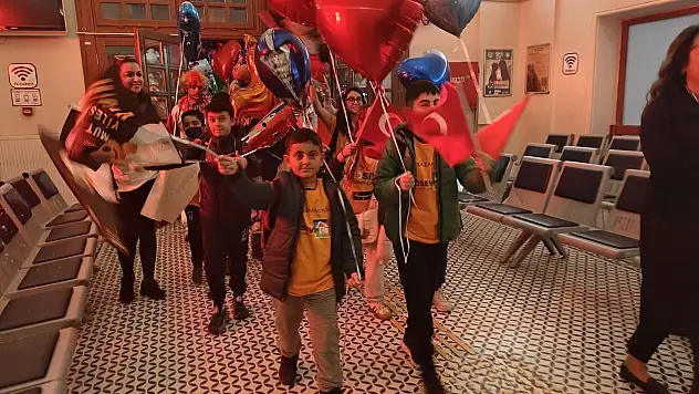 Lösemiyi yenenlerin Umut Treni Kayseri'de!