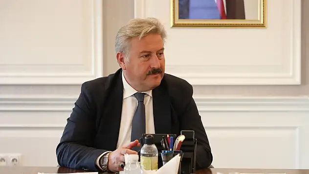 'Lütfen bu tür yalanlara ve dolandırıcılara itibar etmeyiniz'