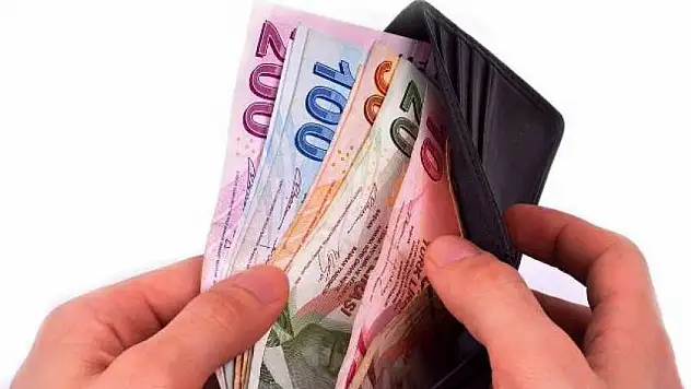 Maaşlara 607 lira zam geliyor!
