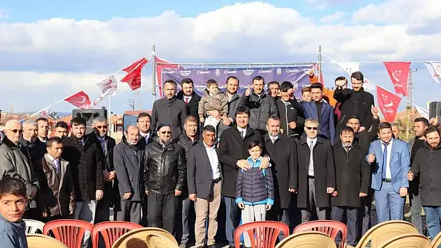 Mahmut Arıkan: 'Gelin yüzlerimiz birlikte gülsün'