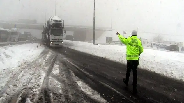 Malatya yolu tır trafiğine kapatıldı