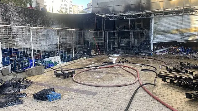 Market deposunda çıkan yangın korkuttu