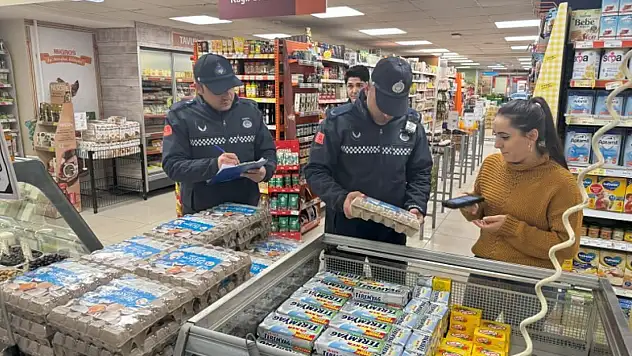 Marketleri, fırınları ve pastaneleri tek tek kontrol ettiler