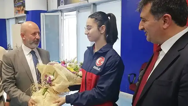 Özge Yılmaz ile yine gururlandık