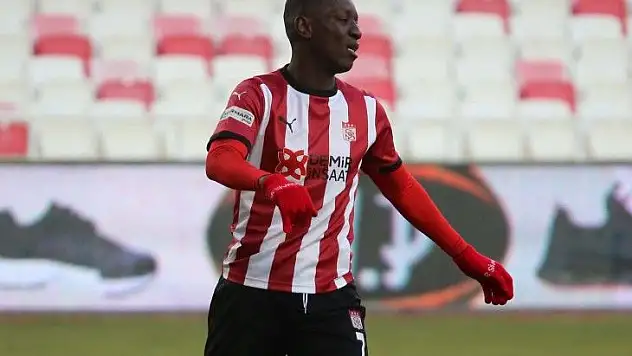 Max Gradel ligdeki 8. golünü attı
