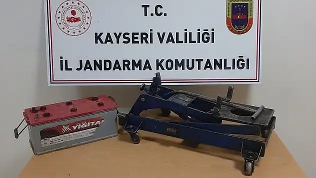 Mazot ve motoru çalan hırsızlar tutuklandı!