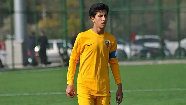 Mehmet Eray Özbek U16 B Milli takıma davet edildi
