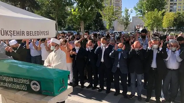 Özhaseki'nin, dayısı son yolculuğuna uğurlandı!
