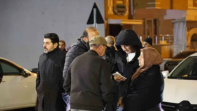 Umreye gideceklerdi, havalimanında şok yaşadılar