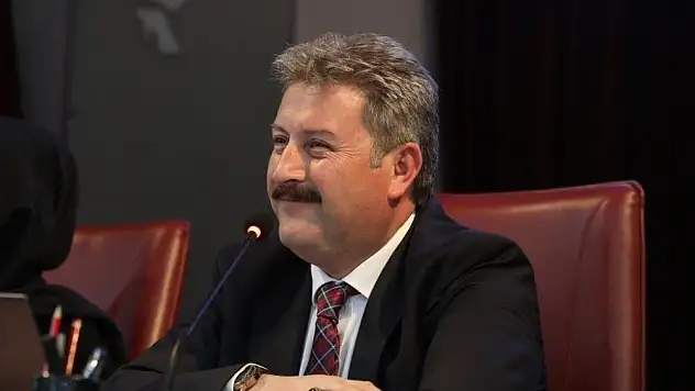 Melikgazi Belediye Başkanı Dr. Mustafa Palancıoğlu 'Okuduğunuz kitaplar başkalarının hayatına dokunsun'

