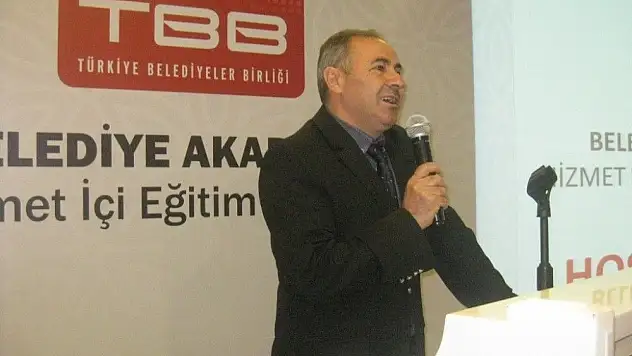 Melikgazi Belediye Çalışanlarına 'Motivasyon ve Etkili dinleme' Semineri