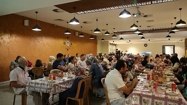 Melikgazi Belediyesi çölyak hastaları ile yemekte buluştu!