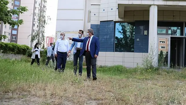 Melikgazi Belediyesi kullanılmayan Telekom binasına talip oldu!