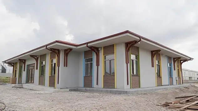 Melikgazi Belediyesi'nden eğitime destek bitmiyor: tamamlanmak üzere!