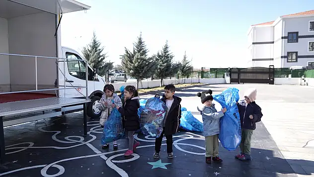 Melikgazi Belediyesi'nden miniklere eğitim! Tek tek anlatıldı