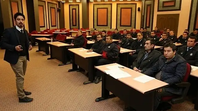 Melikgazi Belediyesi zabıta personelini bilgilenderdi