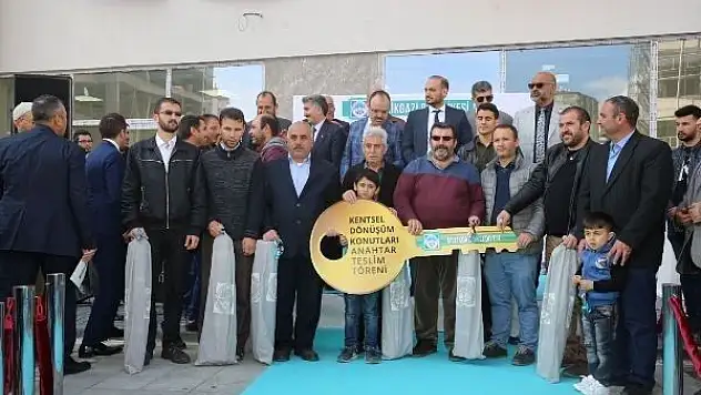 Melikgazi'de 56 daire sahiplerine teslim edildi