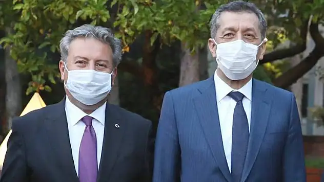 Melikgazi'de farklı mimari ile yapılacak okulun protokolünü Bakan Selçuk imzaladı