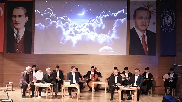 Melikgazi'de şiir dinletisi